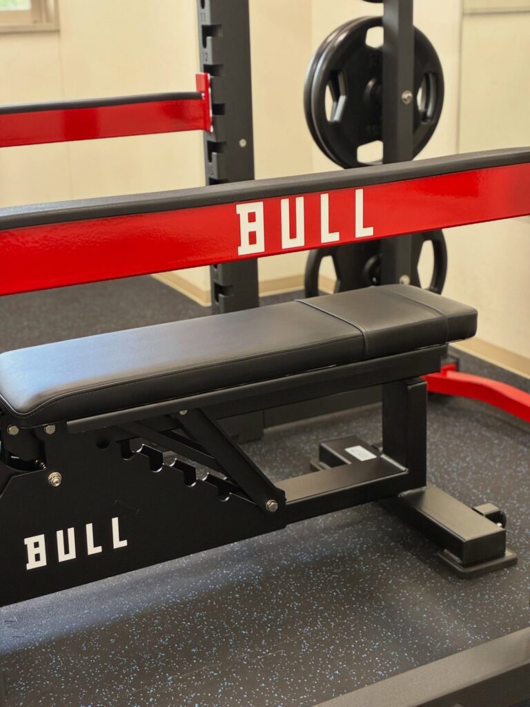 BULLのアジャスタブルベンチ
